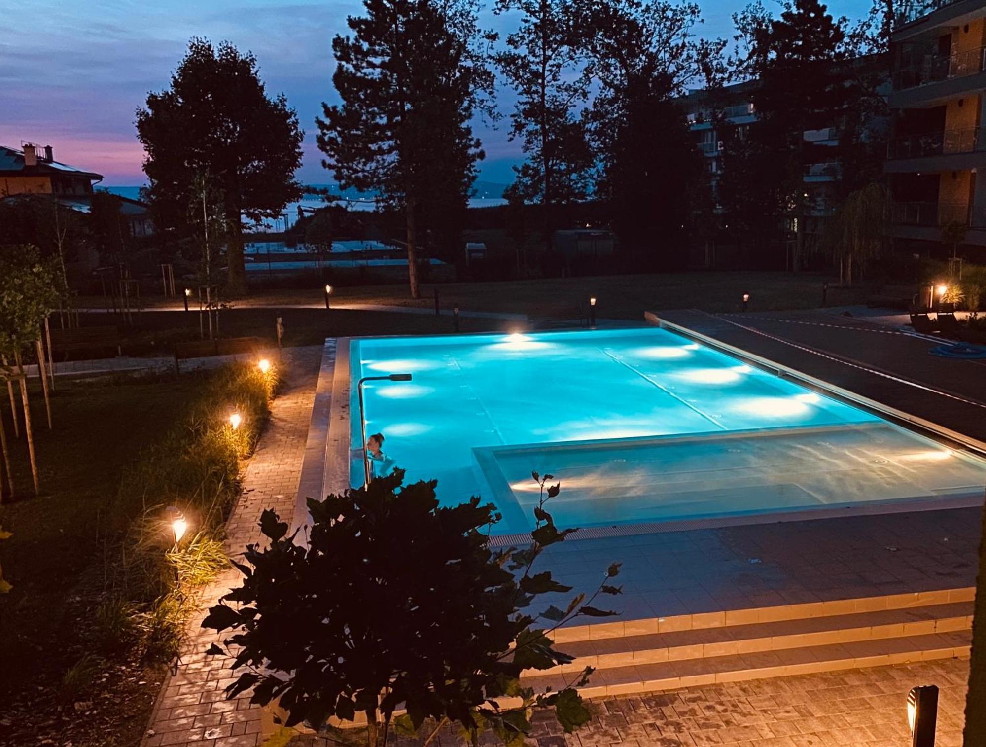 Medences Panoramas Balatom Apartman Siófok Eksteriør bilde